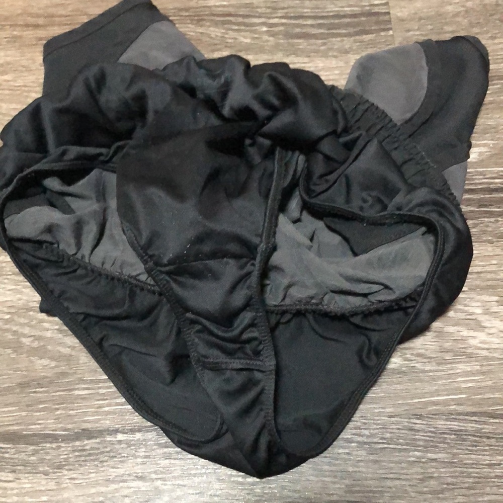 Nike Dri-FIT Black & Grey Running Shorts with Liner - Size M - Picture 4 of 6